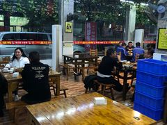 大堂-一品红烧鸭特色川菜(三岔湖店)