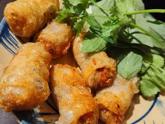 -Cuc Gach Quan Restaurant