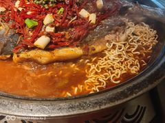 -吞鱼兽麻辣烤鱼(万达店)