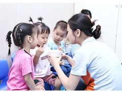 -红黄蓝成长中心•婴幼儿早教•托育(南山京基百纳广场店)