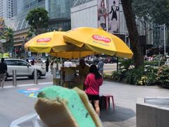 -詹爷爷乌节路街头冰淇淋