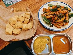 -云阿蛮云南生烫牛肉米线(奉贤路店)