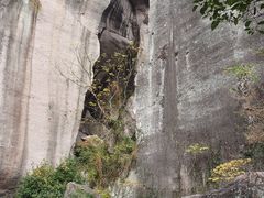 -伍山海滨石窟