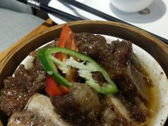 巴扎黑椒烧汁牛仔骨-巴扎美食·新疆菜·西域歌舞表演餐厅(新疆大厦店)