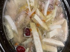 椰子鸡养生煲-海南椰子鸡餐厅(三亚湾红树林店)