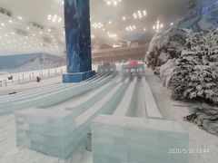 -长沙湘江冰雪世界