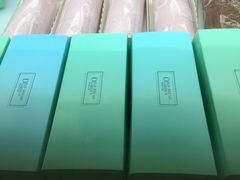 -顶东面包花园·生日蛋糕(世博店)