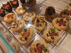 -VERIE BAKEHOUSE