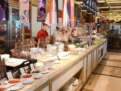 自助取餐区-大中华希尔顿酒店-念自助餐·嗨啤·小龙虾