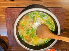 -良米山·云南野生菌过桥米线(上海首店)