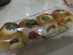 -顶东面包花园·生日蛋糕(世博店)