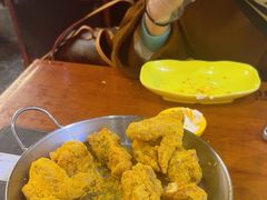 -BHC炸鸡(明洞总店)