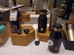 -星巴克臻选(深圳龙华红山天虹店)