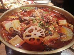 -泥糊破店小酒馆·团建聚餐(南京西路店)