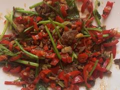 -鱼鲜饭香·招牌汽锅剁椒鱼头王