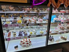 面包甜点陈列柜-多乐之日(和平伊势丹店)