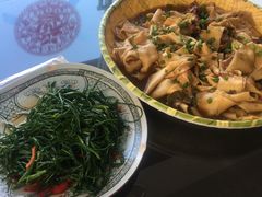 -壹阁胡羊焖饼(特色小吃街店)
