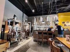 -HUZI虎滋精酿餐吧(京西大悦城店)