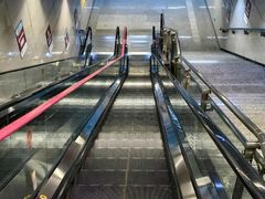 -红土地(地铁站)