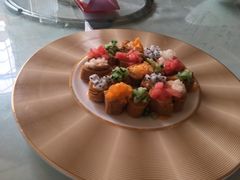 -红栌温泉山庄生态美食餐厅