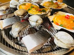 -围炉肉舍•炭烤活鳗•丹东海鲜烤肉(步行街店)