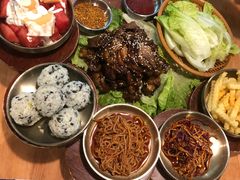 猪蹄套餐-肥肥虾庄·金牌油焖大虾(杨园滨江时代walk店)