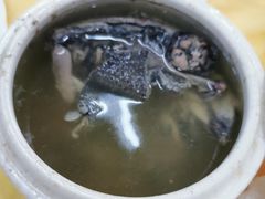 -横河佬炖品店(罗阳一路老店)