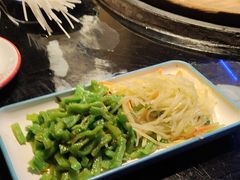 -鱼窝棚柴火铁锅炖(富山屯店)