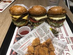 -The Habit Burger Grill 哈比特汉堡(爱琴海店)