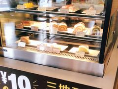 面包甜点陈列柜-麦当劳(百利广场店)