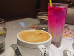 卡布奇诺-斗牛士牛排餐厅(嘉里汇店)
