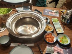 -明洞阿姨·韩式酱蟹烤肉·创意料理(三元桥店)