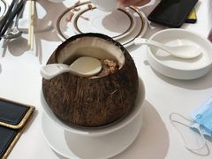 椰子炖鸡汤-喜宴又一村·粤菜·茶点·海鲜(壹方天地店)