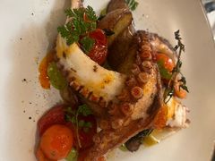 碳烤章鱼腿-LESCEDARS Brasserie Bistro香柏树