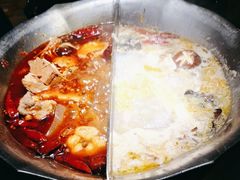 -湊湊火锅·茶憩(南京东路悦荟店)