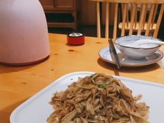 -老板很二(吉大店)