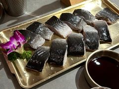 -围炉肉舍•炭烤活鳗•丹东海鲜烤肉(步行街店)