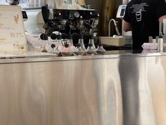 -HUGS coffee(东区店)