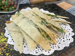 小鱼锅贴-八张桌子(老店)