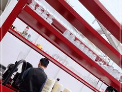 -UNI UNI(环亚凯瑟琳店)