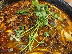 -鸿顺老铁锅美蛙鱼府(解放碑店)
