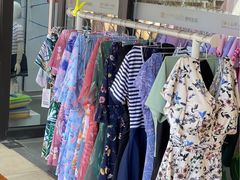 -王府井奥莱临潼小镇(临潼店)