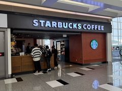 -星巴克(香港国际机场44号闸店)