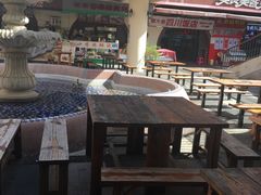 -亚龙湾亚泰商业街
