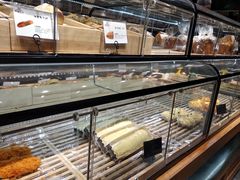 面包甜点陈列柜-酵種麦田(山师店)