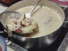 -尚尚仙·酸汤猪手·猪肚鸡火锅(华联万柳购物中心店)