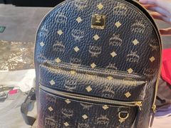 -MCM(比斯特上海购物村店)