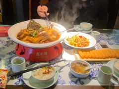 -卢大鲜鱼头捞饭(美利广场店)