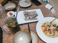 -贯贯吉·清真餐厅(浙江中路店)