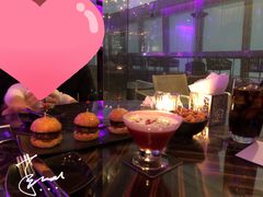 -OZONE 顶楼酒吧(香港丽思卡尔顿酒店)